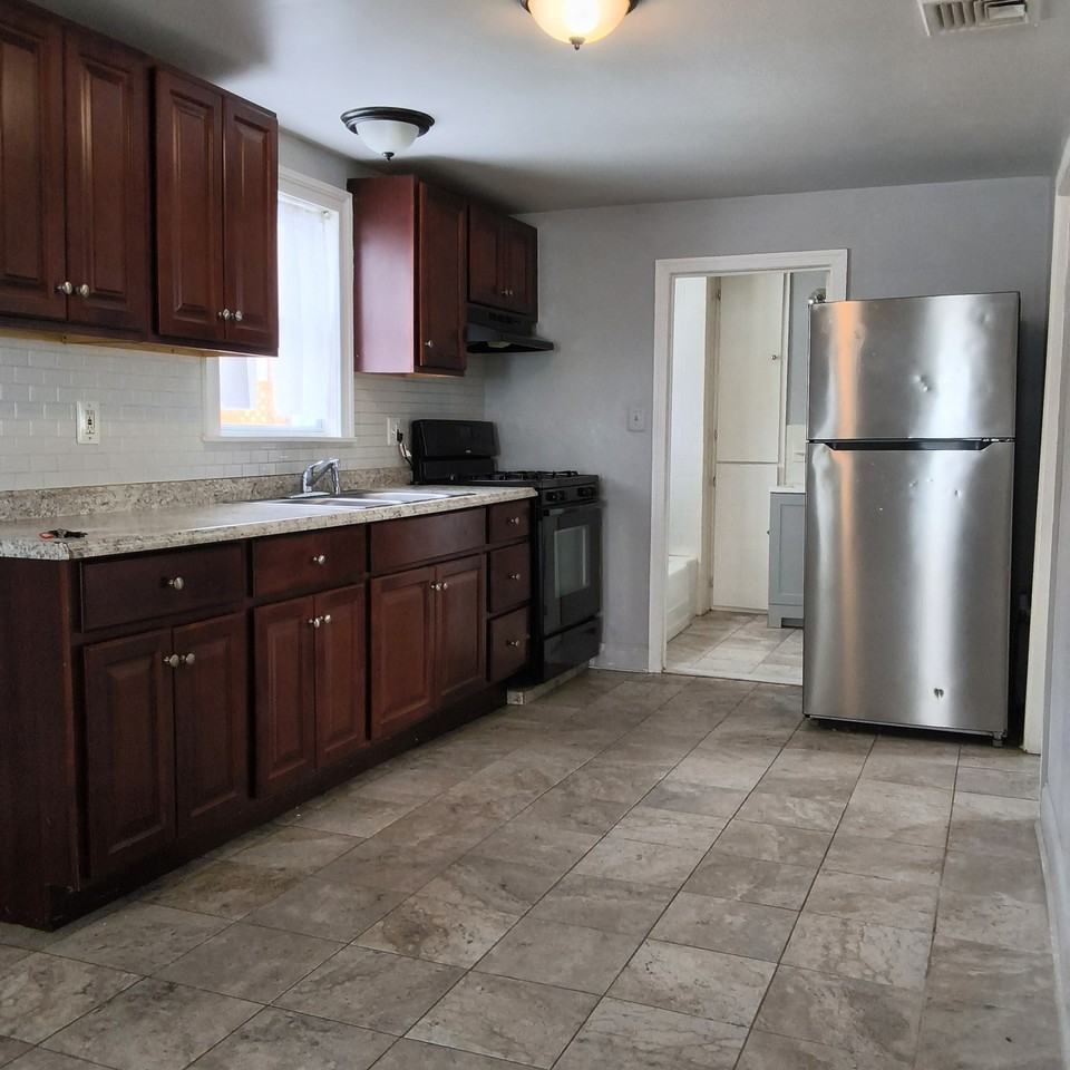 1792-1808 Pleasant Street Fall River - Photo 3 of 10