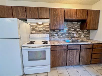 2112 N Campus Dr #2 - Photo 7 of 8