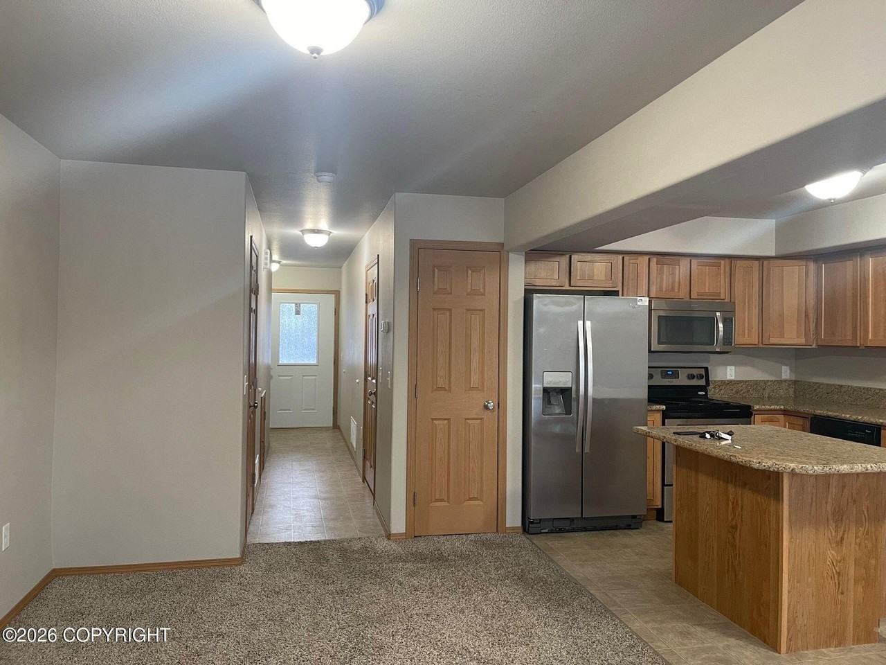 2270 W Ridgewood Dr - Photo 2 of 22