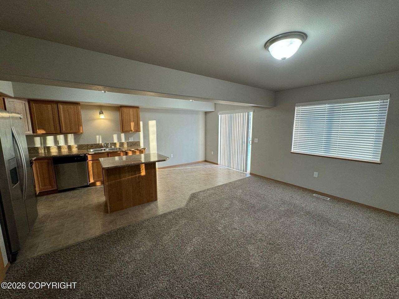 2270 W Ridgewood Dr - Photo 3 of 22