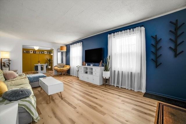 705 State St - Photo 3 of 12