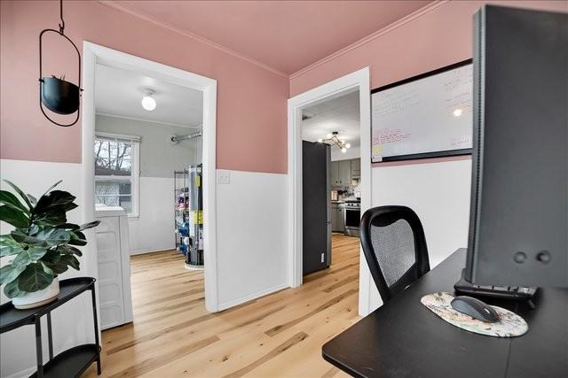 705 State St - Photo 6 of 12