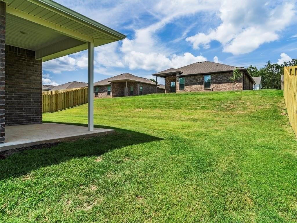 1440 Emmerson St - Photo 3 of 31