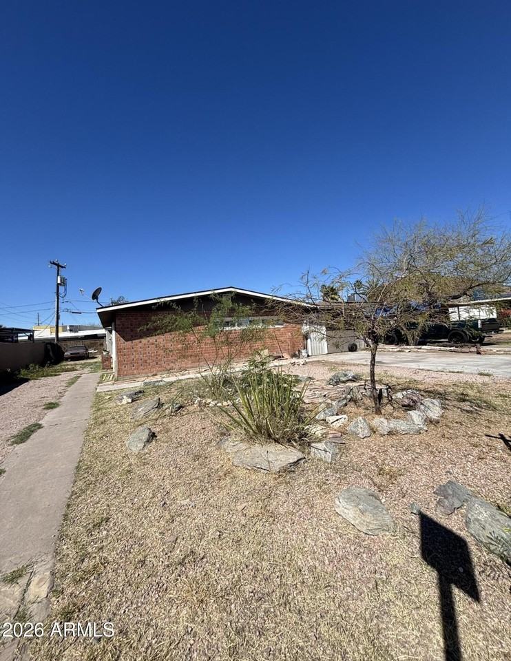 9406 N 5th Ave Unit A - Photo 2 of 6