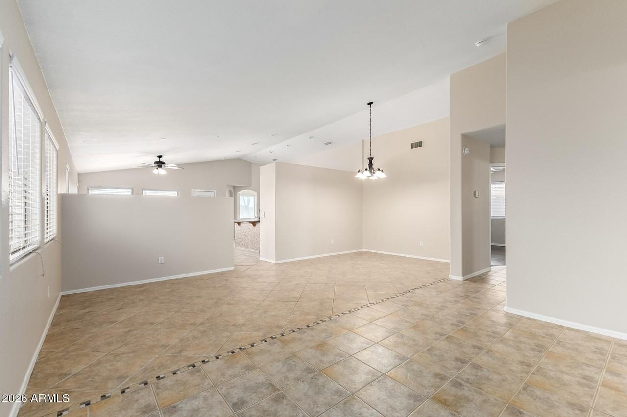 17537 W Wind Drift Ct - Photo 7 of 32