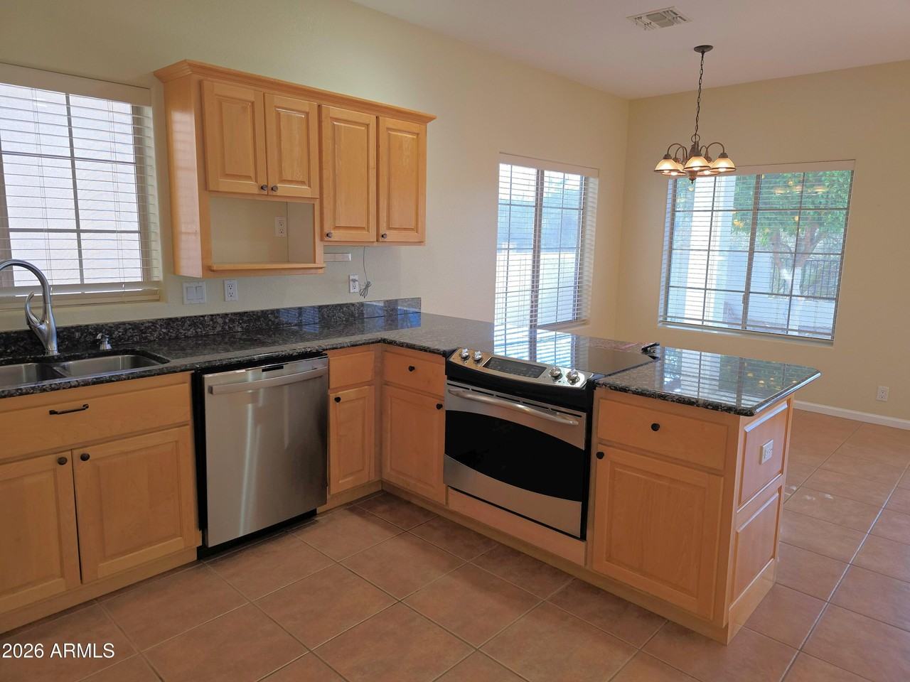 600 Desert Canyon Rd - Photo 3 of 18