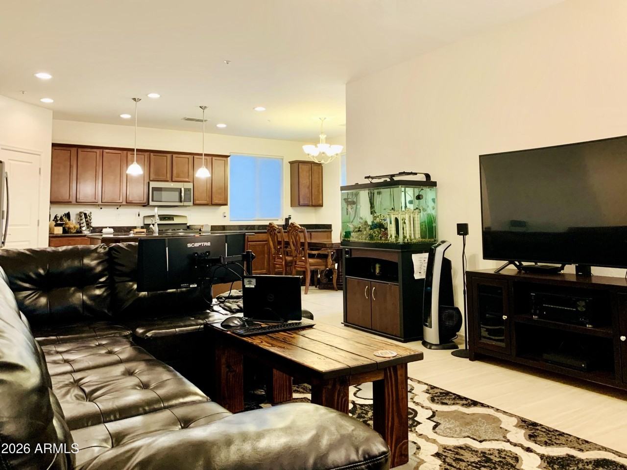 9233 W Dreyfus Dr - Photo 5 of 13