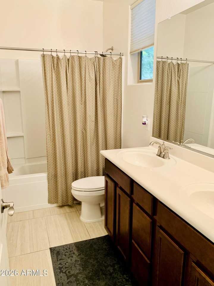 9233 W Dreyfus Dr - Photo 7 of 13