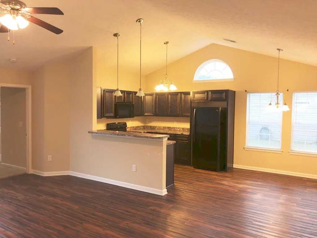 230 Encore Cir #1 - Photo 4 of 5