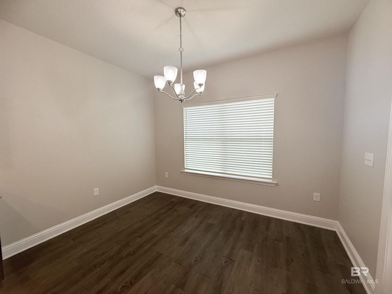 12659 Waxwing Ave - Photo 5 of 19