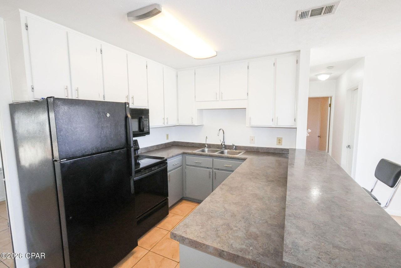 21318 Caribbean Ln - Photo 4 of 18