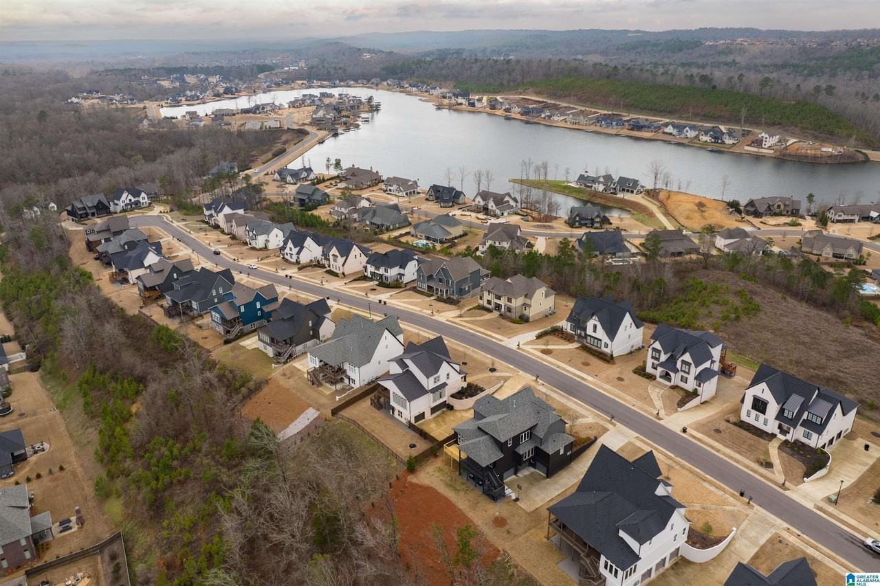 1903 Blackridge Rd - Photo 4 of 50