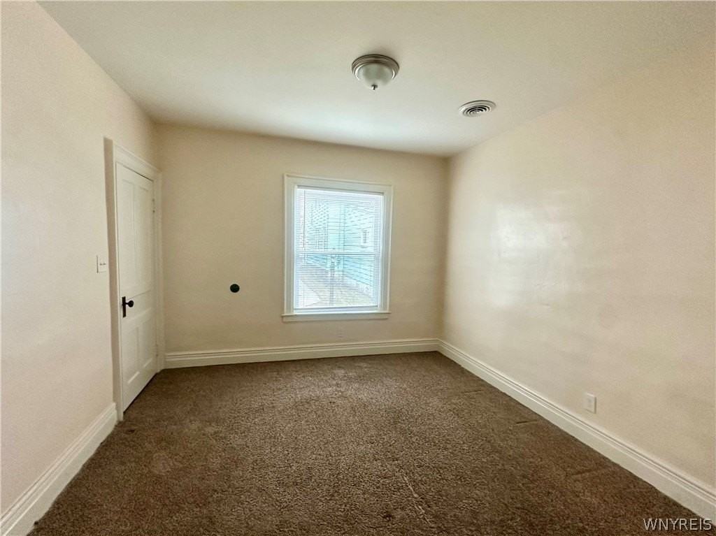 34 Hayden St Unit Back - Photo 3 of 17