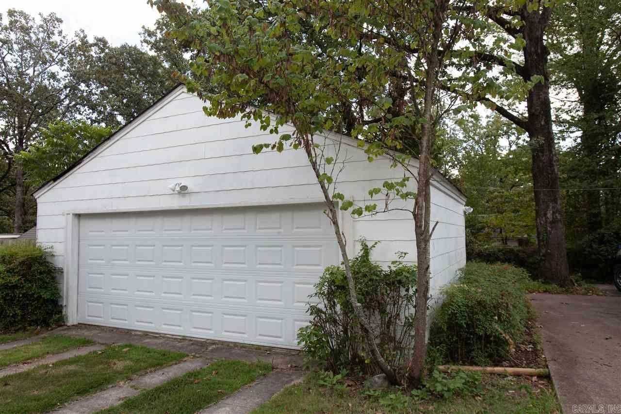 1401 S Taylor St - Photo 3 of 3