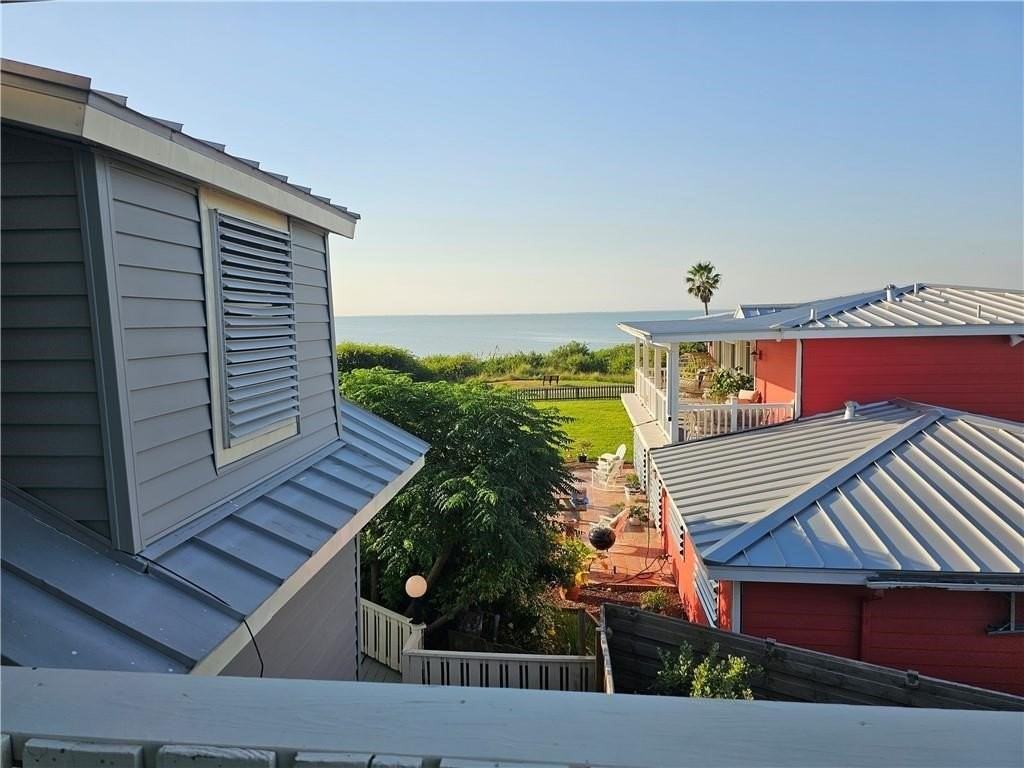 221 Commerce St Apt B - Photo 7 of 7