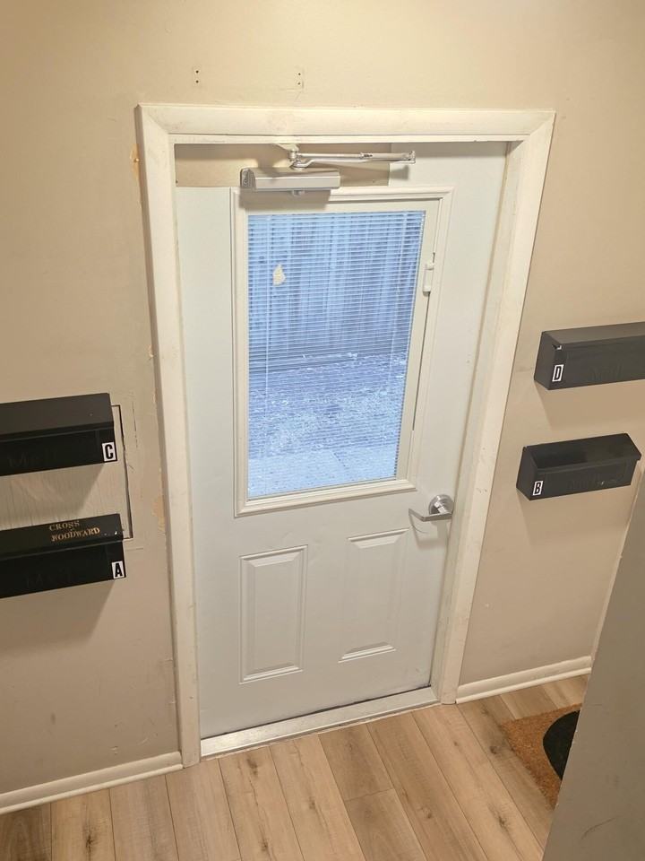 1170 Bryden Rd Apt D - Photo 5 of 15