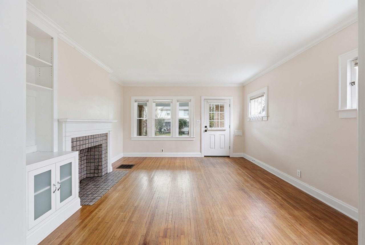 2710 Dayton Ave Unit 2712 - Photo 4 of 15