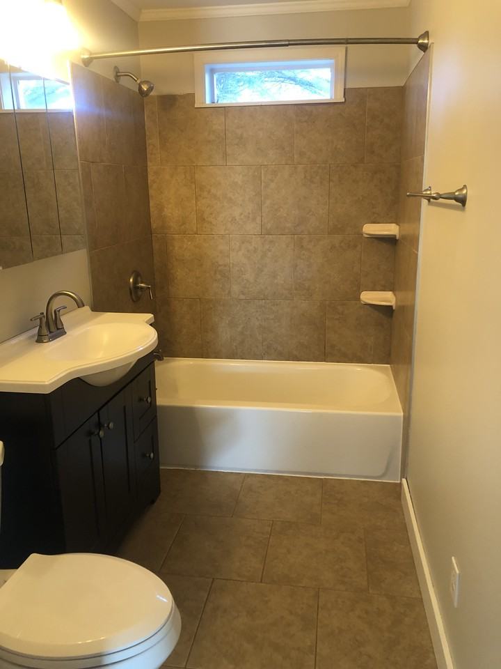 1408 Lakeland Dr #1 - Photo 5 of 9