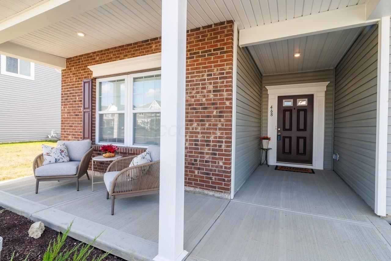 468 Rochdale Run - Photo 3 of 50