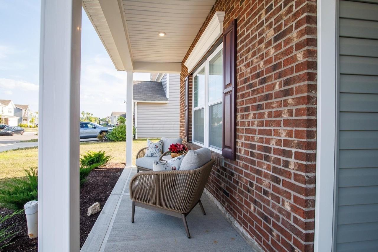 468 Rochdale Run - Photo 4 of 50