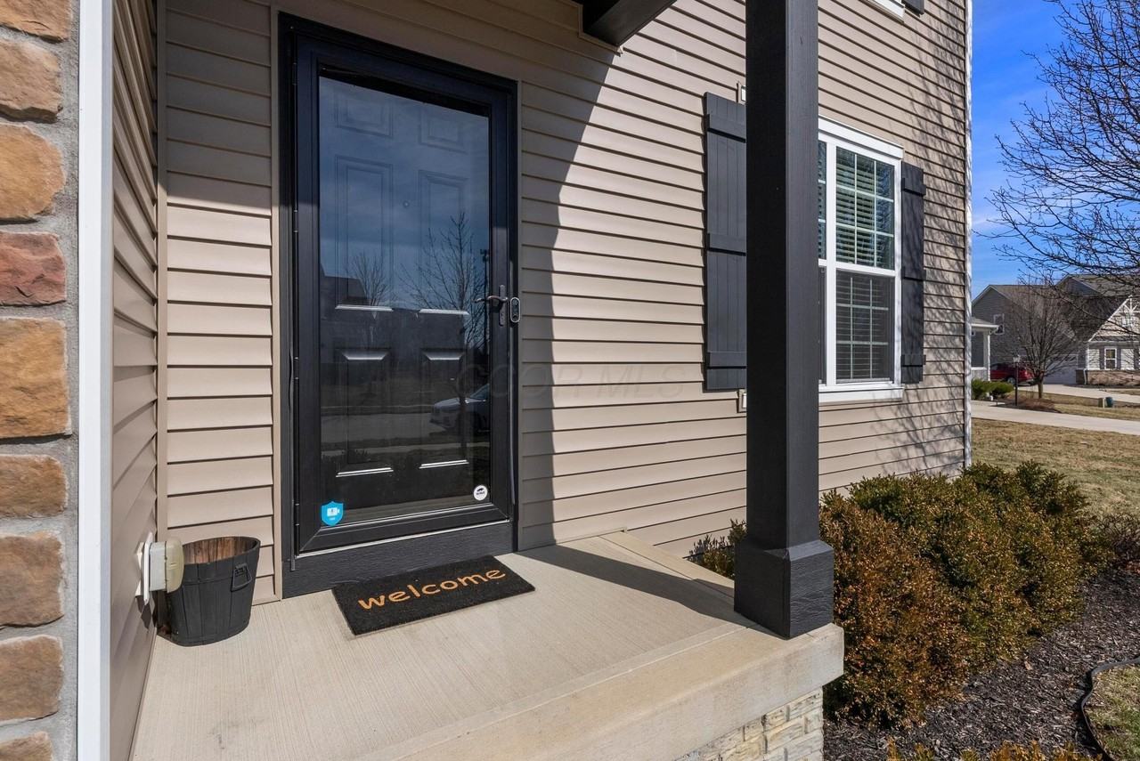 9282 Weigela Ct - Photo 2 of 41