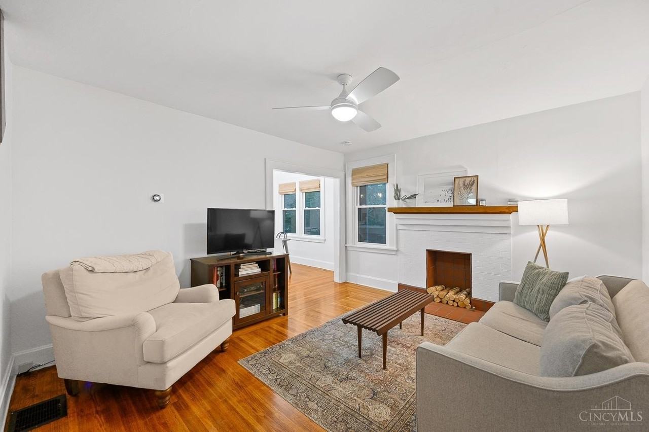 5806 Montgomery Rd - Photo 7 of 36