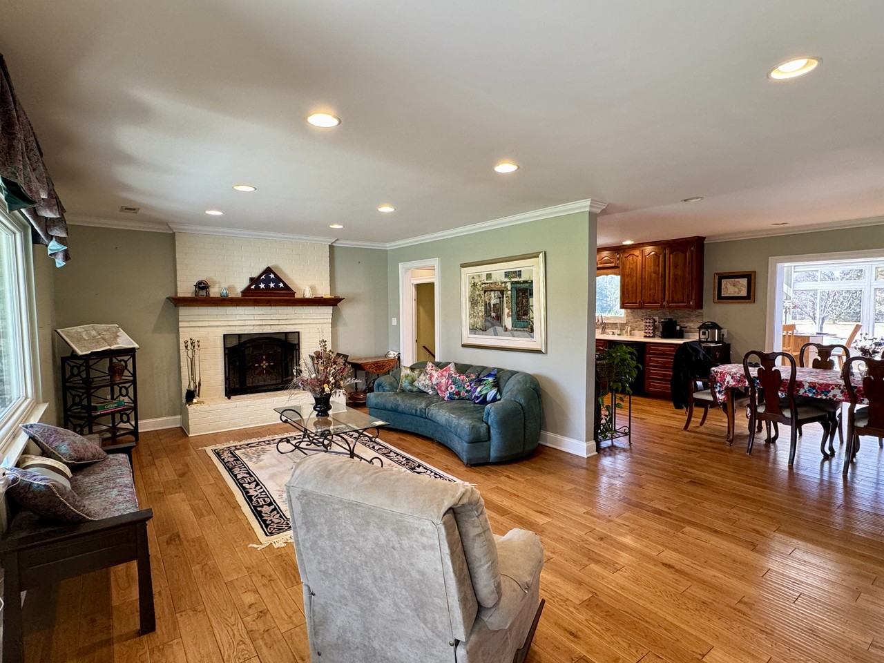 891 Leona Dr #1 - Photo 6 of 47