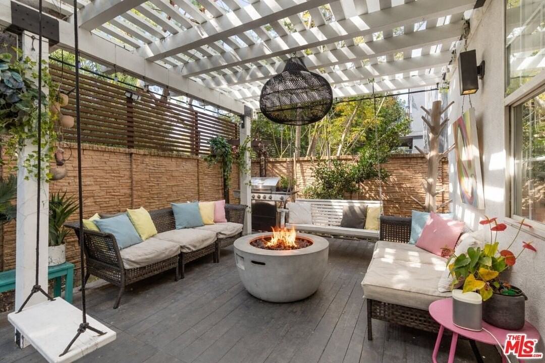 736 Oxford Ave - Photo 2 of 21