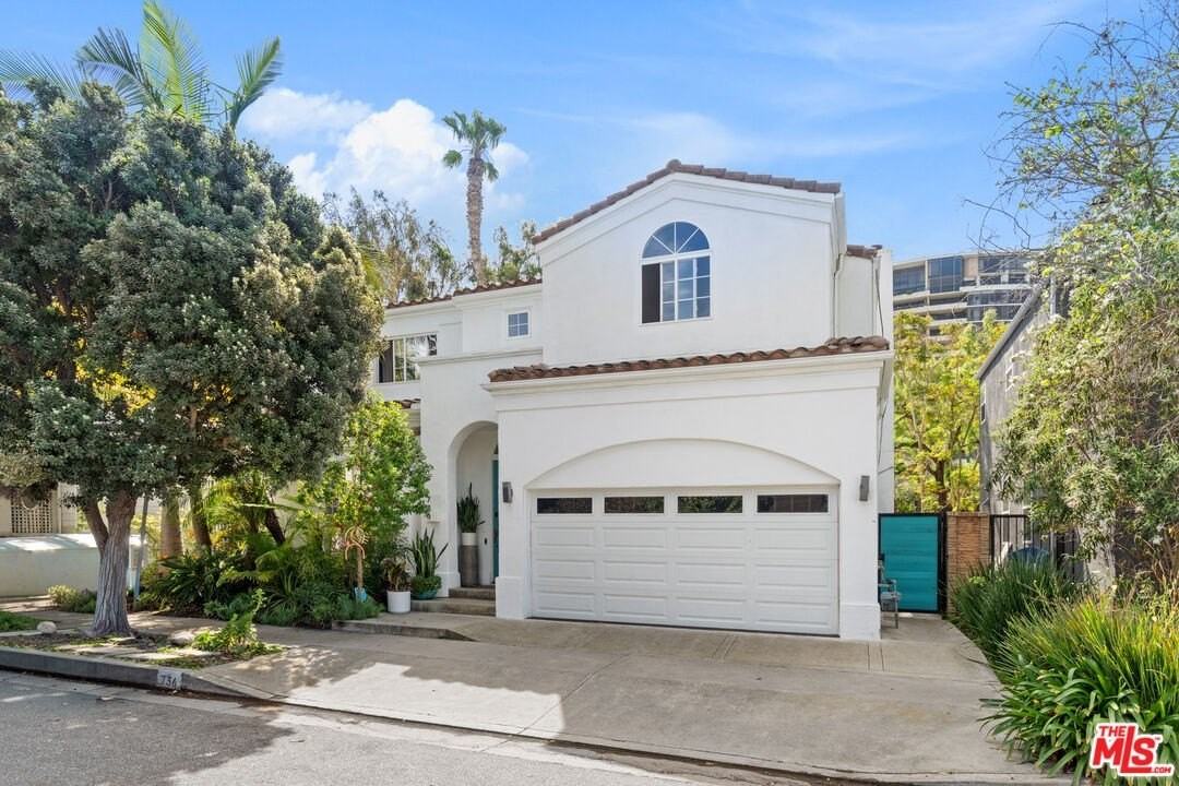 736 Oxford Ave - Photo 3 of 21