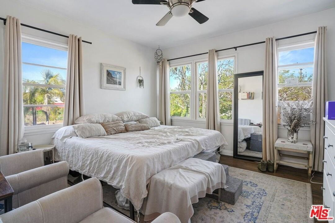 1760 18th St Apt B - Photo 5 of 9