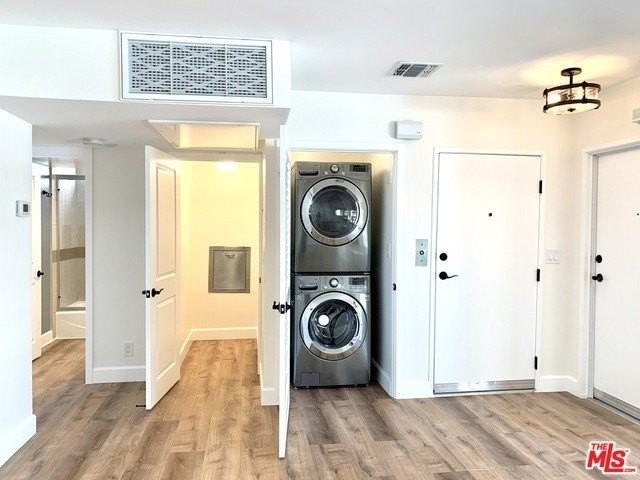 1227 Granville Ave Apt 200 - Photo 7 of 20