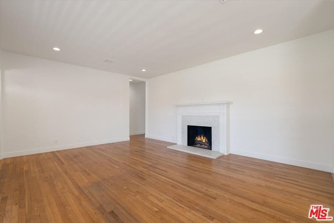 6711 W 87th Pl - Photo 3 of 16