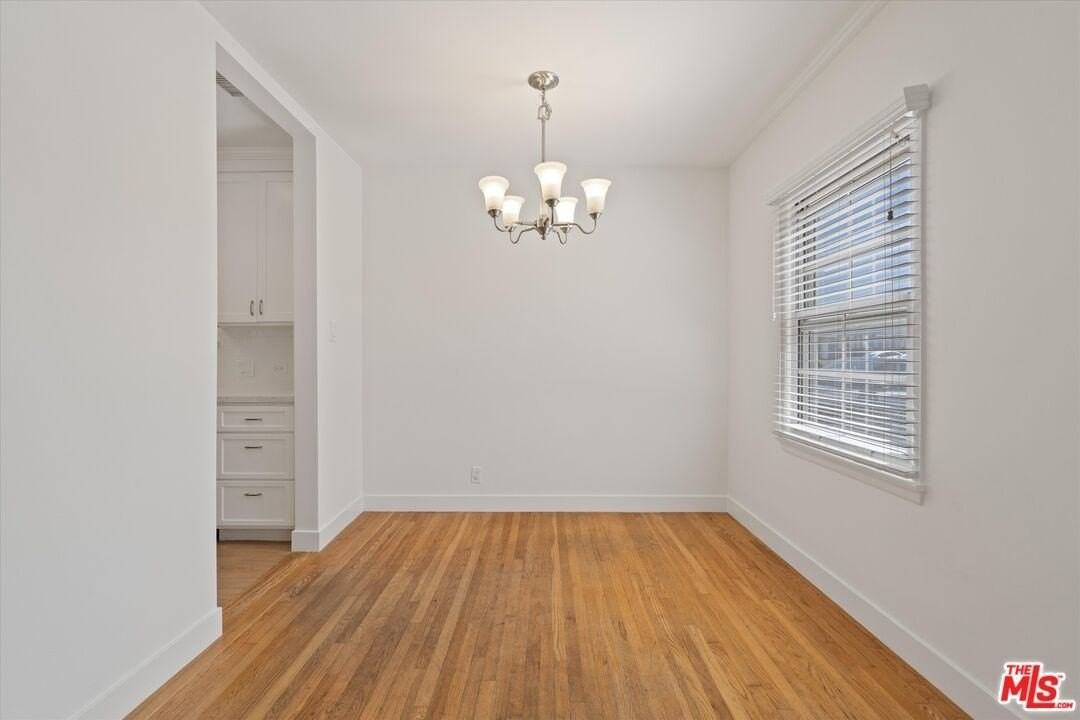 6711 W 87th Pl - Photo 4 of 16