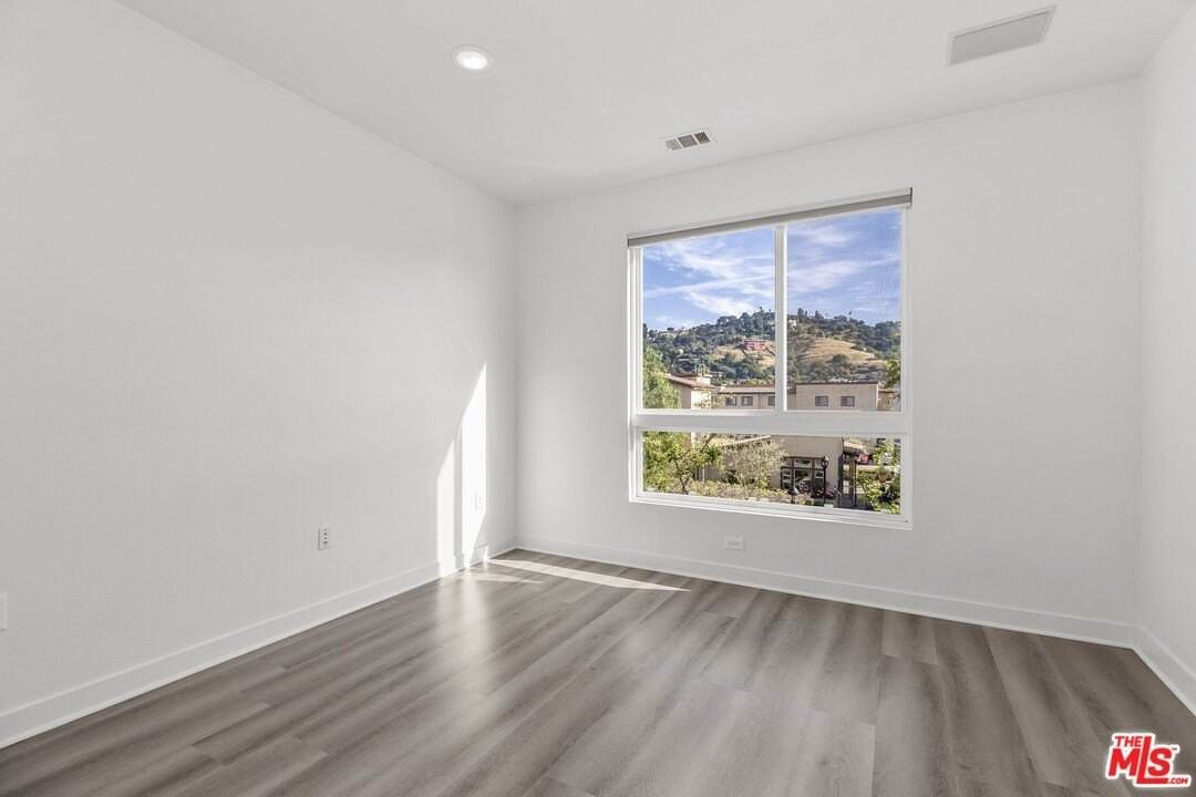 2581 Arvia St Unit 8 - Photo 6 of 22