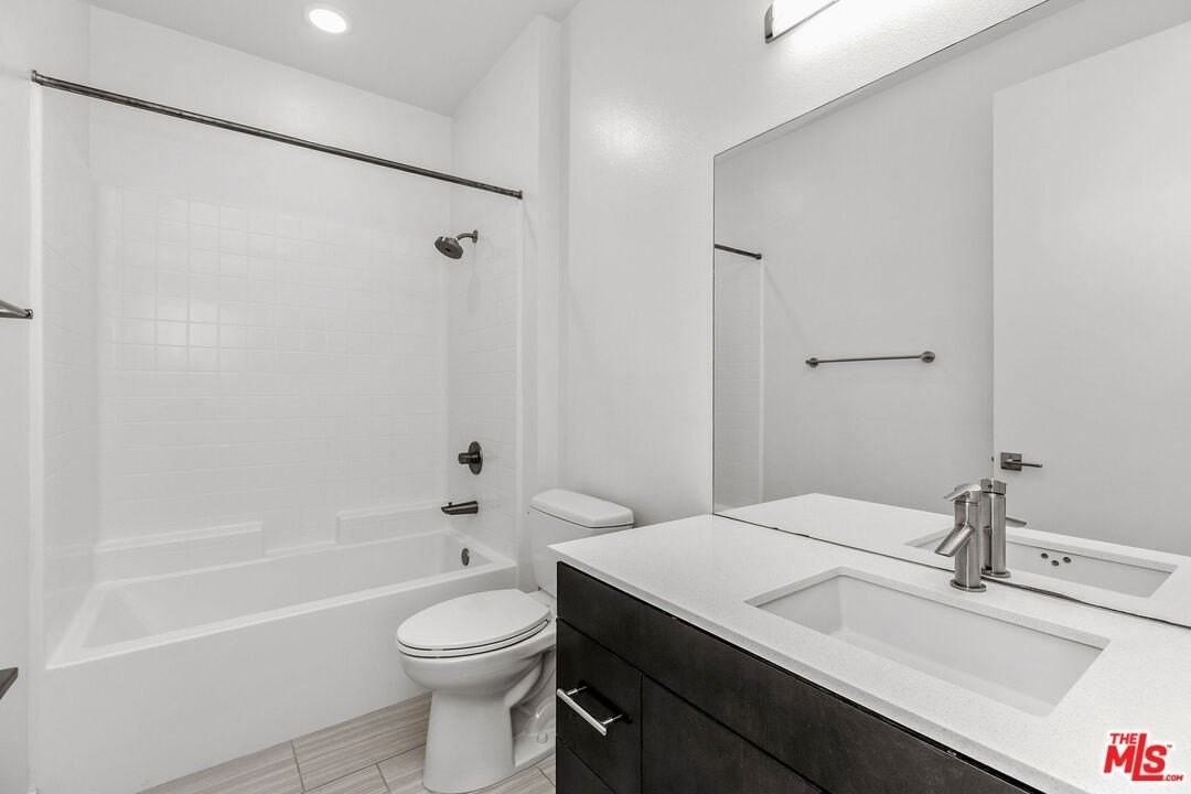 2581 Arvia St Unit 8 - Photo 7 of 22