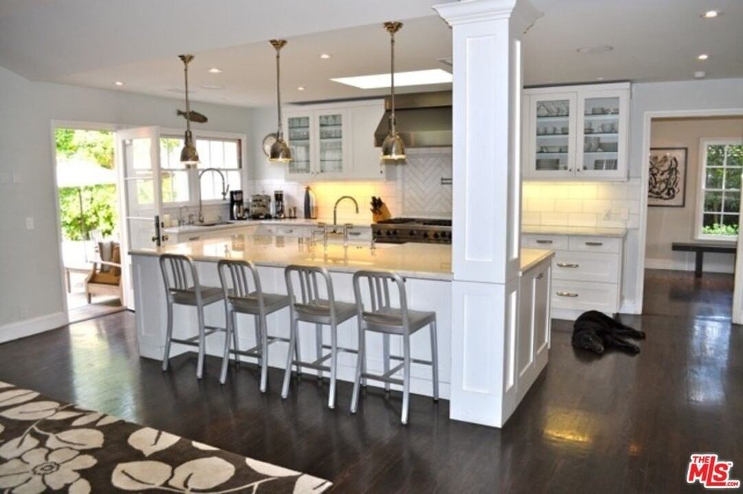 10253 Valley Spring Ln - Photo 4 of 15