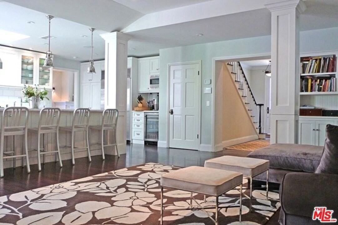 10253 Valley Spring Ln - Photo 6 of 15