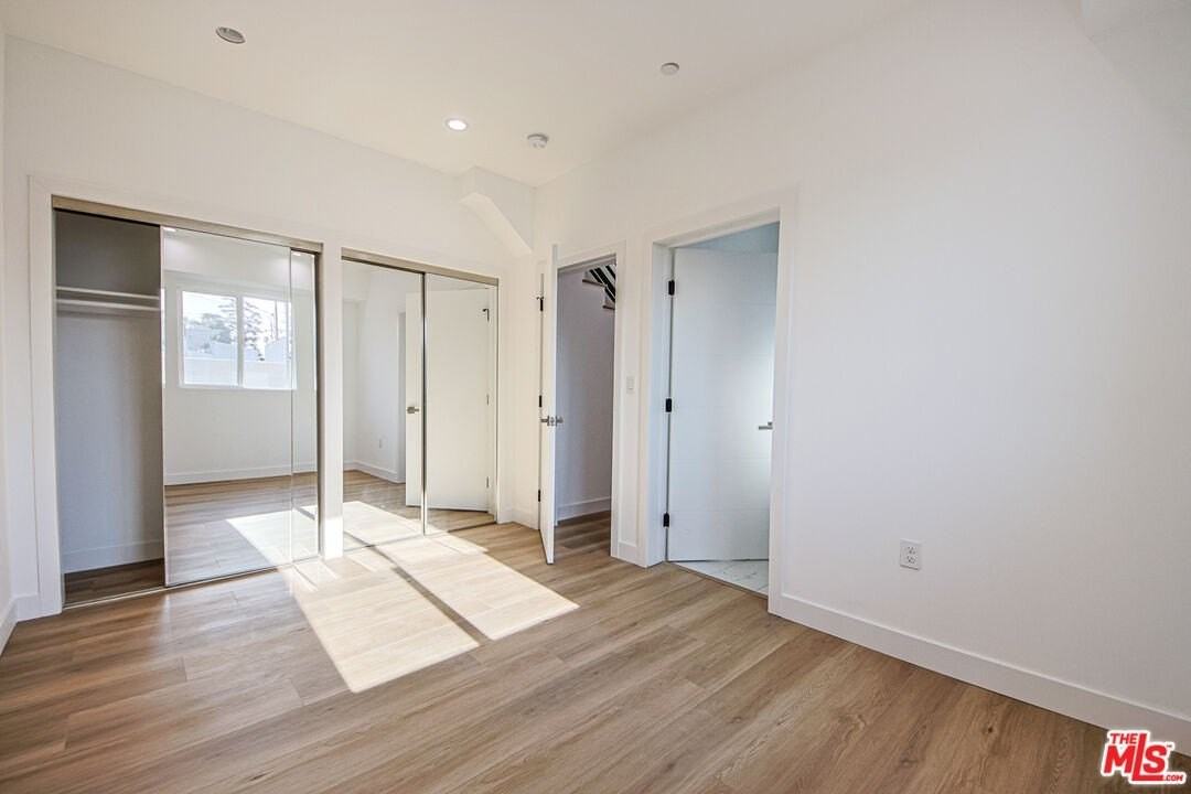 11443 1/2 Hatteras St - Photo 7 of 27