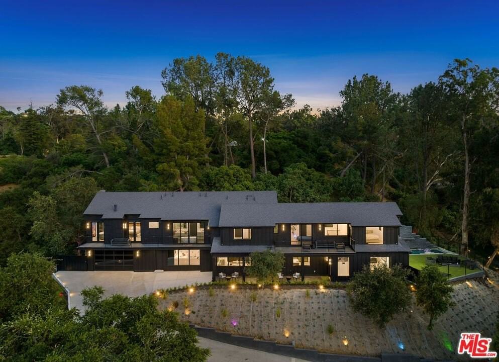 3140 Coldwater Canyon Ave - Photo 5 of 50