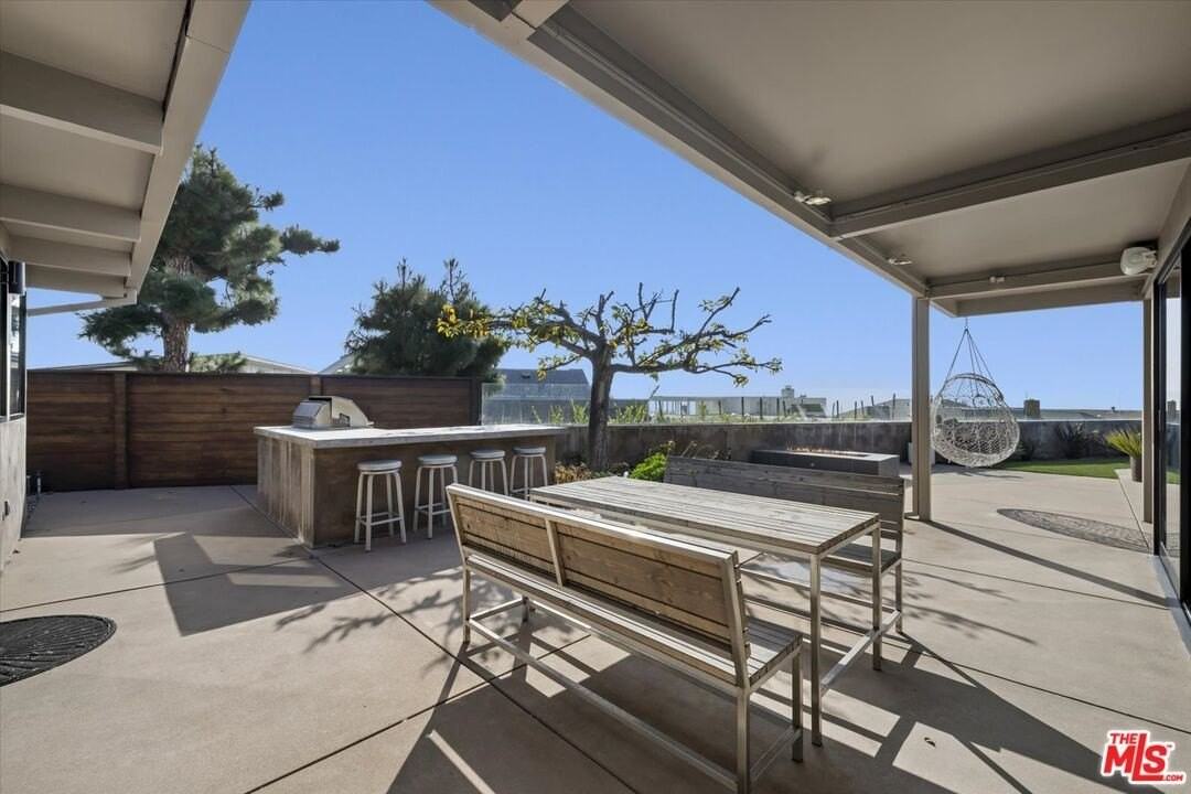 18131 Kingsport Dr - Photo 5 of 26