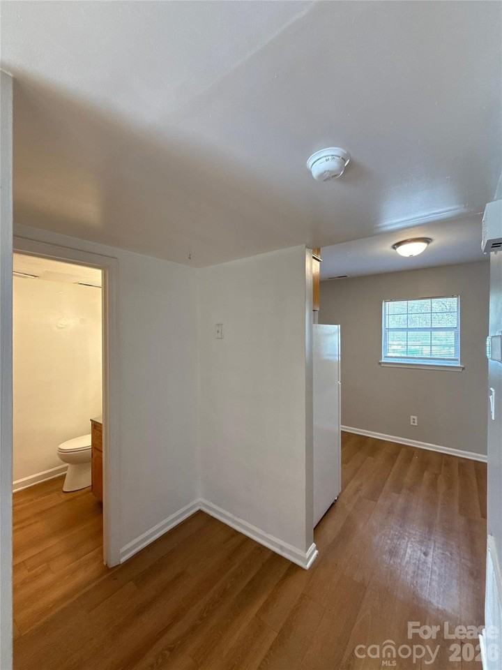 409 Hawley Ave Apt 6 - Photo 3 of 10