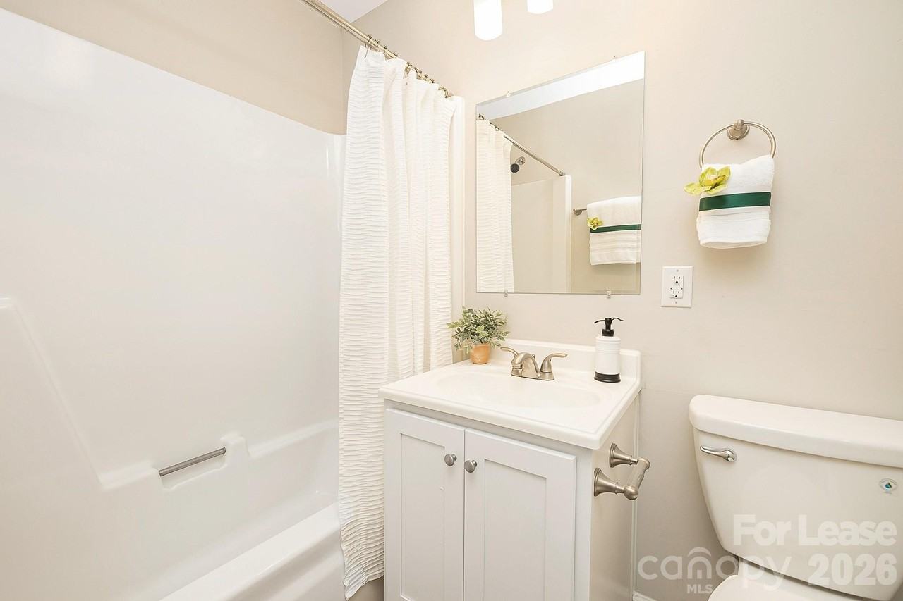 1850 Lowell Bethesda Rd Apt 5 - Photo 6 of 9