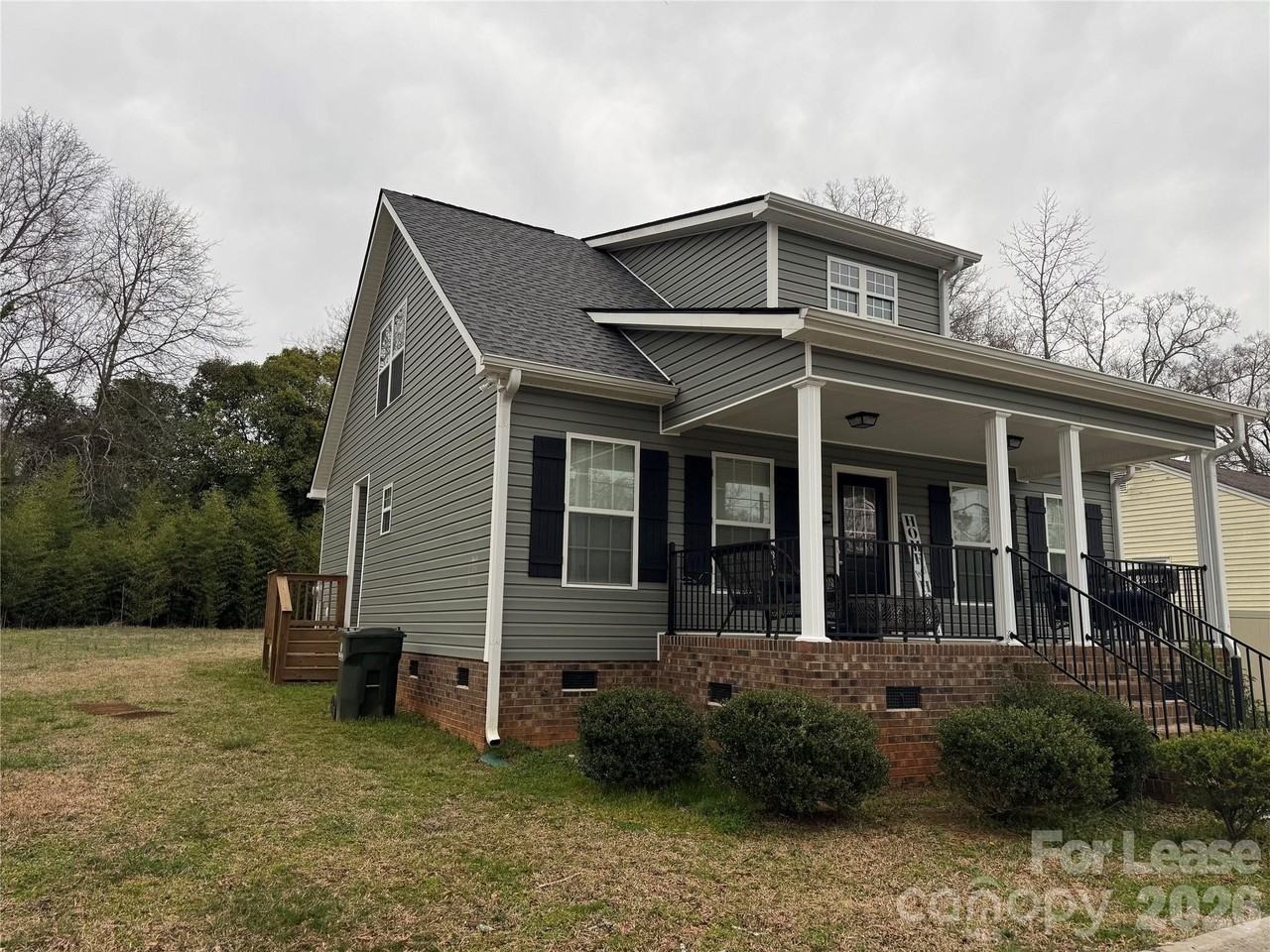 639 E Black St - Photo 2 of 21