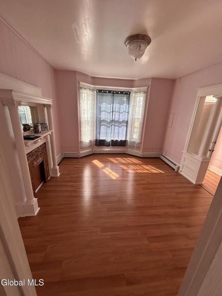 361 Orange St Unit 1 - Photo 5 of 12