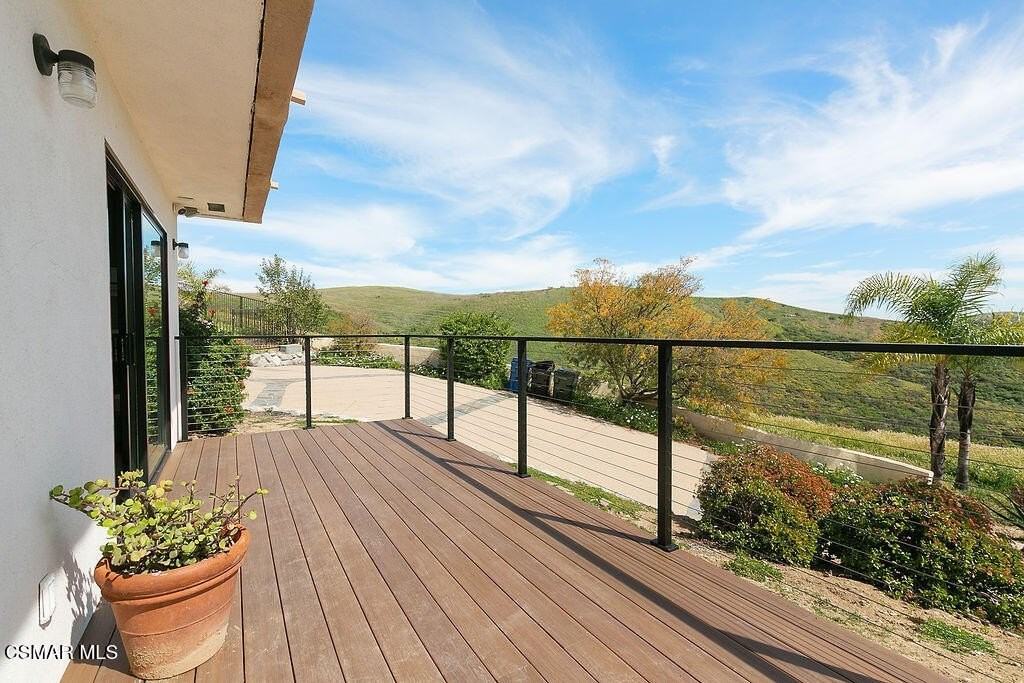 2591 Carpenter St - Photo 5 of 49