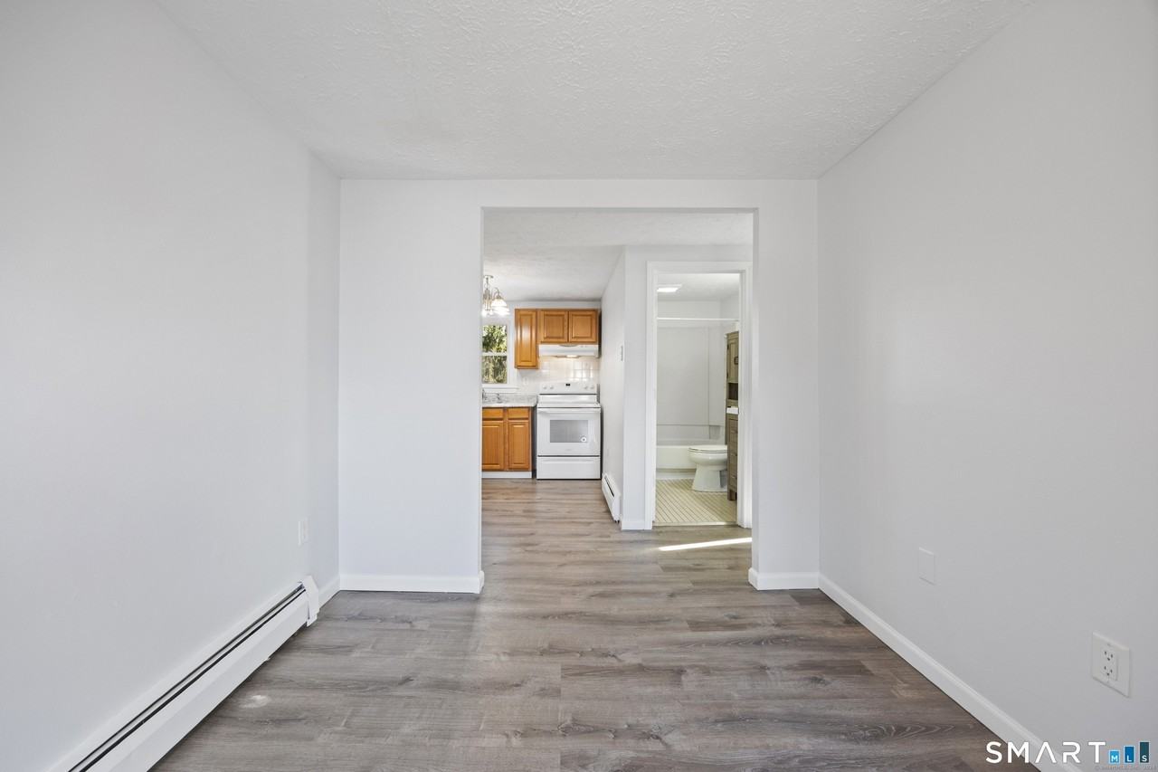 9 Guiel Pl Apt 3 - Photo 2 of 17