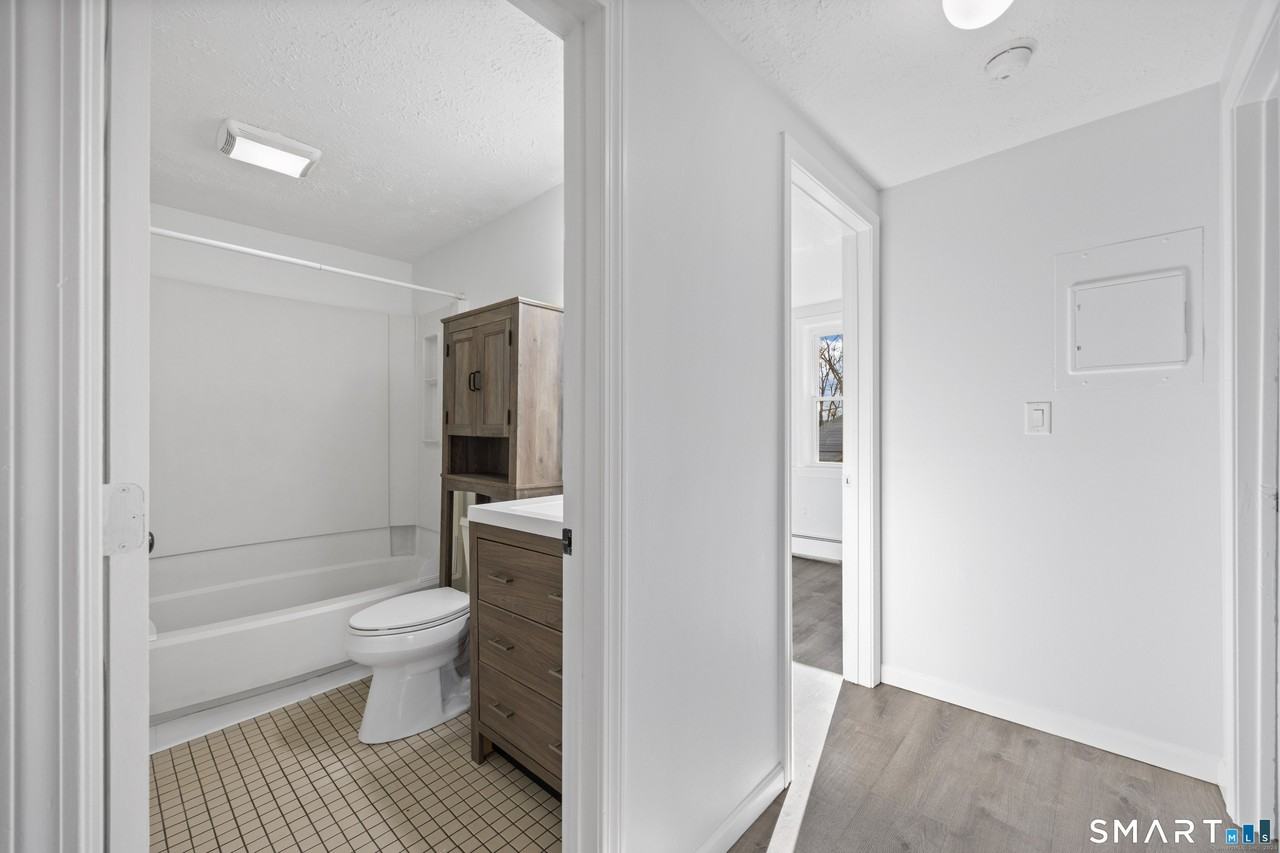 9 Guiel Pl Apt 3 - Photo 7 of 17