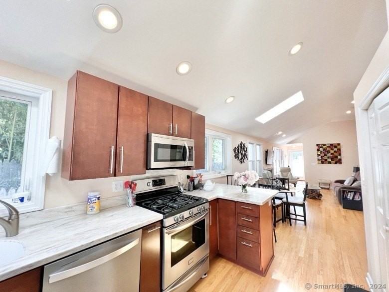 89 Orland St - Photo 5 of 17