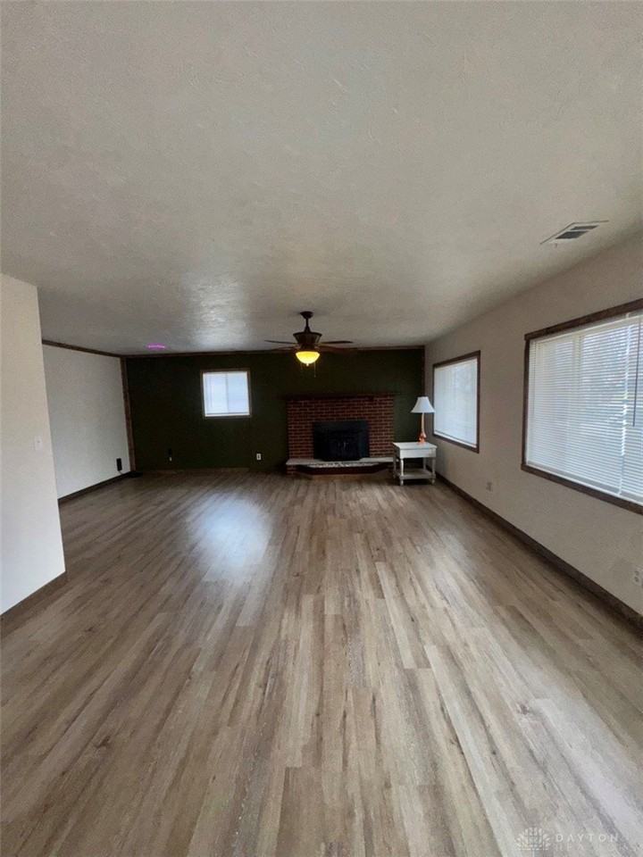 1610 Ironwood Dr - Photo 4 of 17