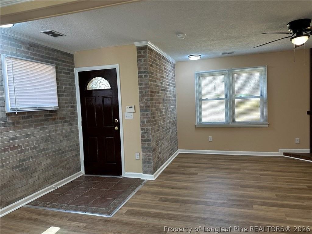 4026 Havelock St - Photo 3 of 38